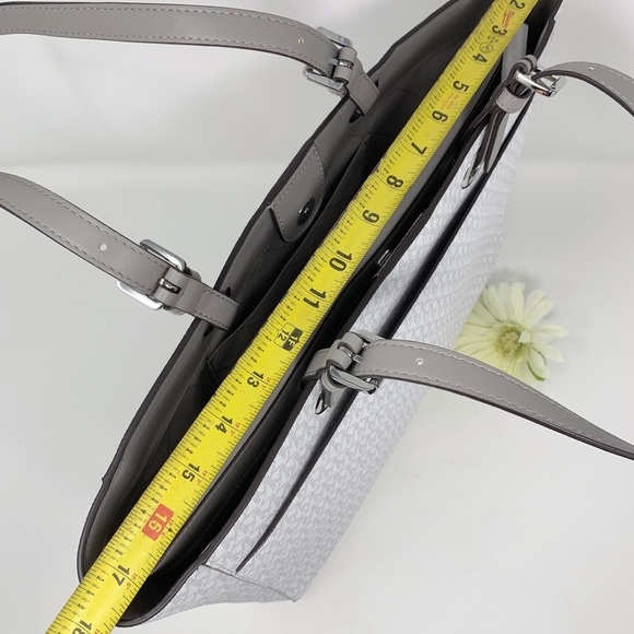 Michael Kors Commuter Large Tote and Wallet - Picture 12 of 16